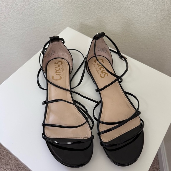 Circus by Sam Edelman Black Bonita Flat Strappy Sandals Women’s Size 9.5 - Picture 3 of 5
